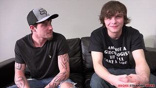 Татуированные геи трахаются на кастинге