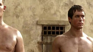 Мускулистые геи занялись групповой оргией по мотивам фильма