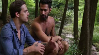 Молодой паренек взял за щеку хер гея перед аналом