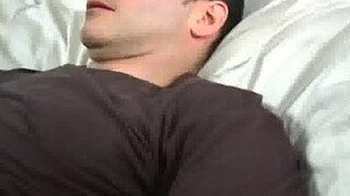 Мускулистый гей долбит задницу лучшего друга в порно