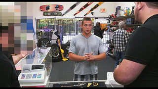 Позволил поиметь себя без презерватива двумя членами