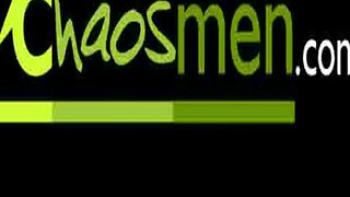 Парень красиво сосет елдак возбужденному гею