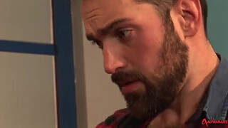 Три гея одновременно сосут толстые хуи крупным планом