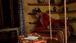 Татуированные мужики трахаются в рождественских униформах